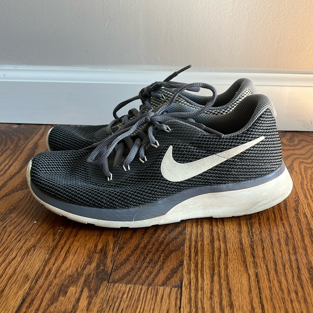nike running shoes